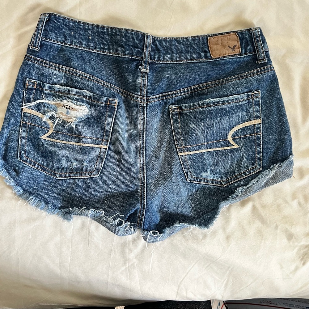 American Eagle Outfitters Blue Distressed Shorts with Lace - Picture 7 of 9